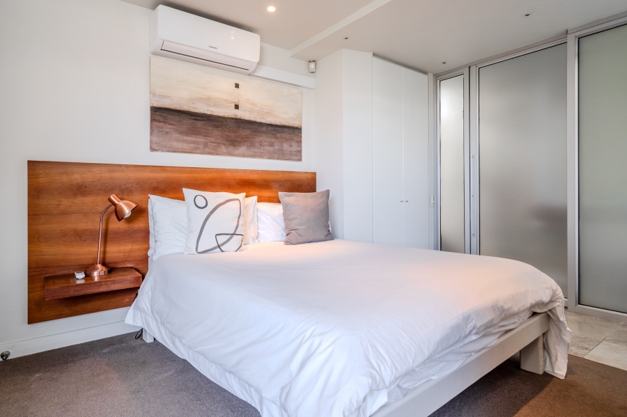 8 Bedroom Property for Sale in Camps Bay Western Cape